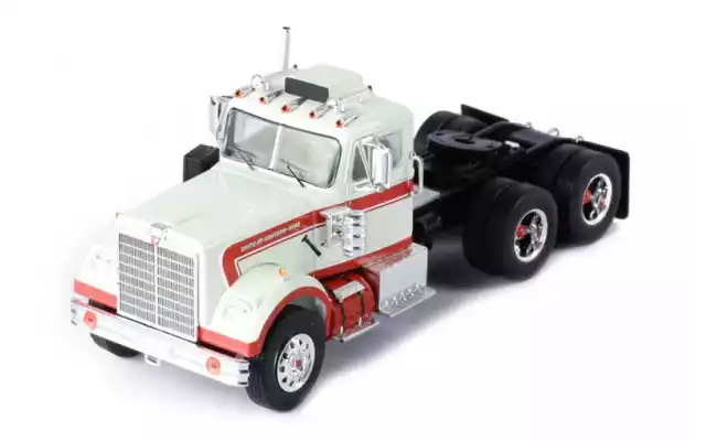 TR107-WHITE WESTERN STAR 4864 1970 White and Red